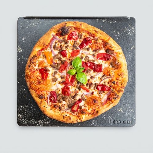 NerdChef Speed Steel, finned cast pizza baking plate